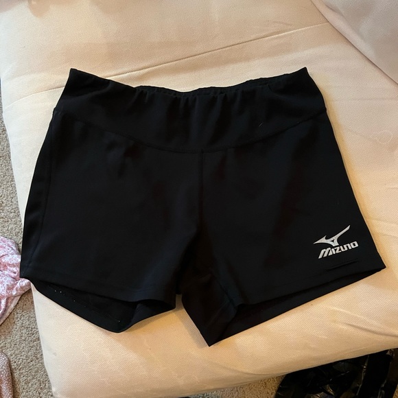 don’t play volleyball anymore - Picture 2 of 3